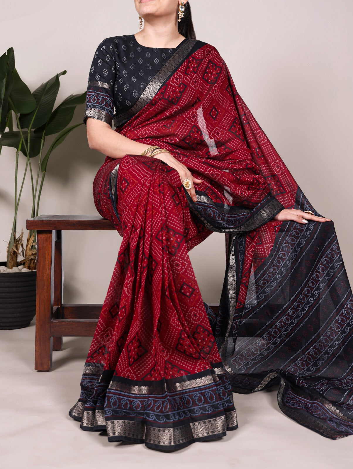 Bandhej Print Chanderi Saree with Zari Weaving – YNF7046 Series | Polyester Viscose | Unstitched Blouse | Festive Wear
