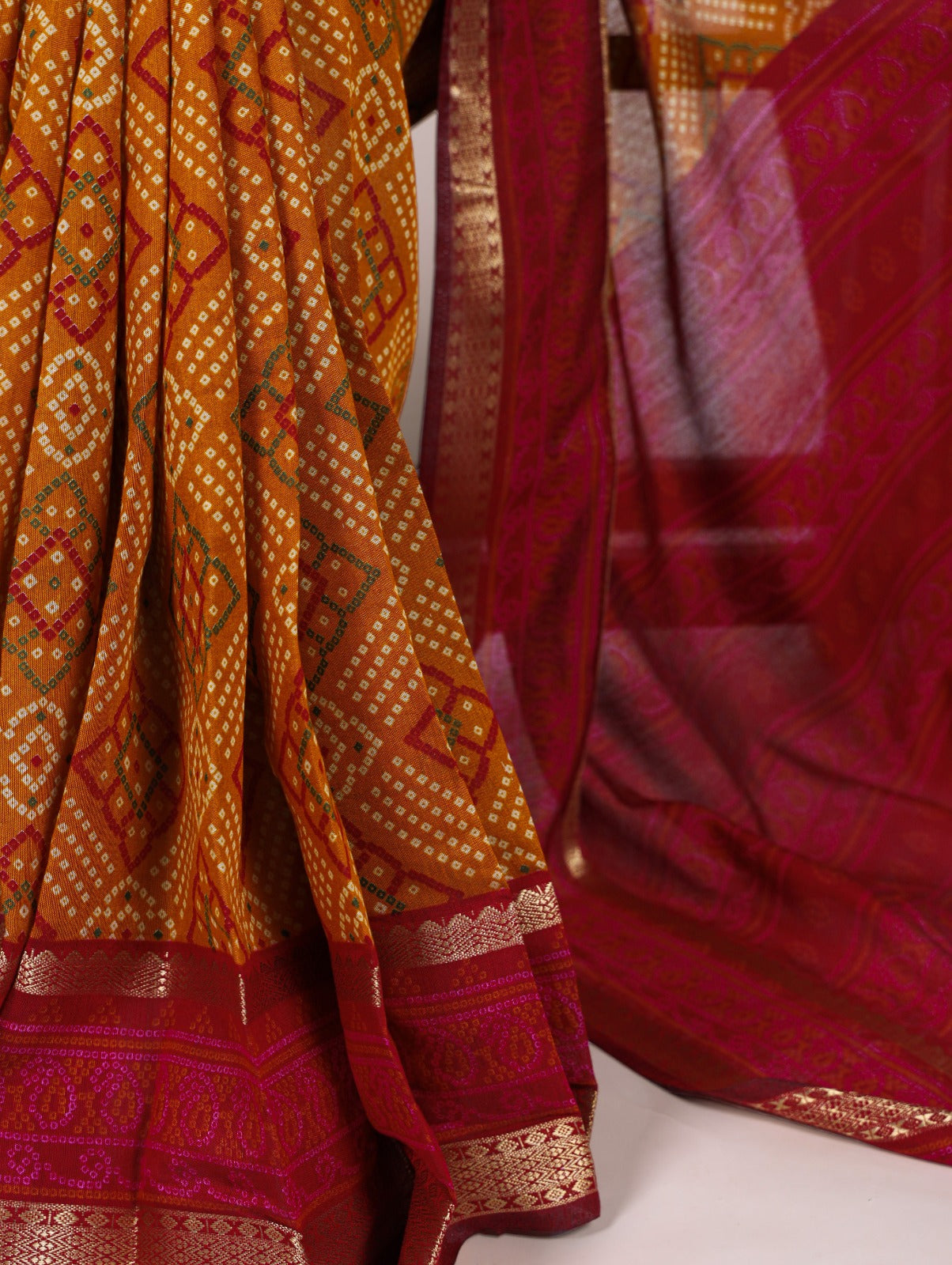 Bandhej Print Chanderi Saree with Zari Weaving – YNF7046 Series | Polyester Viscose | Unstitched Blouse | Festive Wear