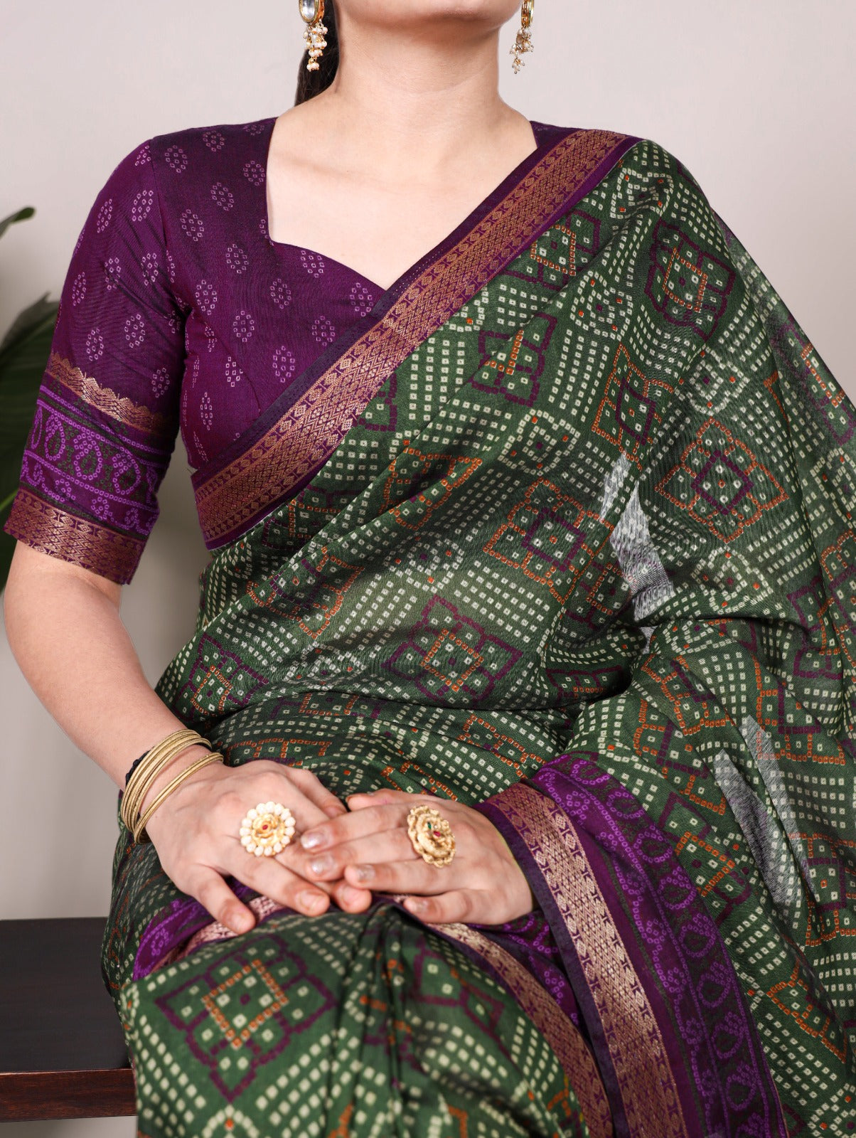 Bandhej Print Chanderi Saree with Zari Weaving – YNF7046 Series | Polyester Viscose | Unstitched Blouse | Festive Wear