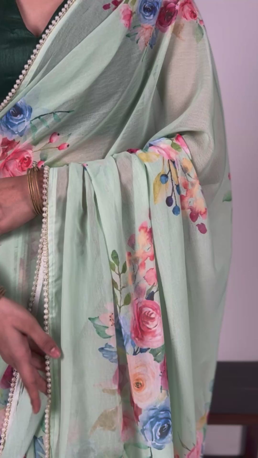Weightless Floral Printed Saree with Pearl Lace Border & Banglory Blouse – Partywear Collection